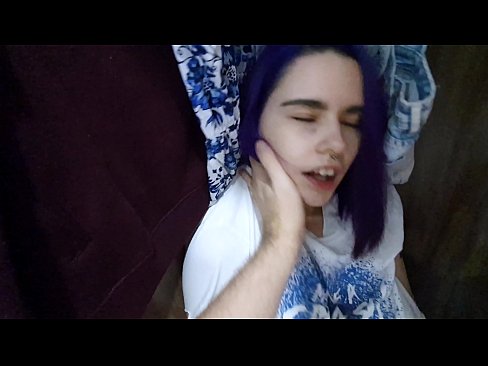 ❤️ Ketemu adhine ing lemari lan mbantu dheweke cum Saru rusia ing jv.dewporn.ru ❌❤